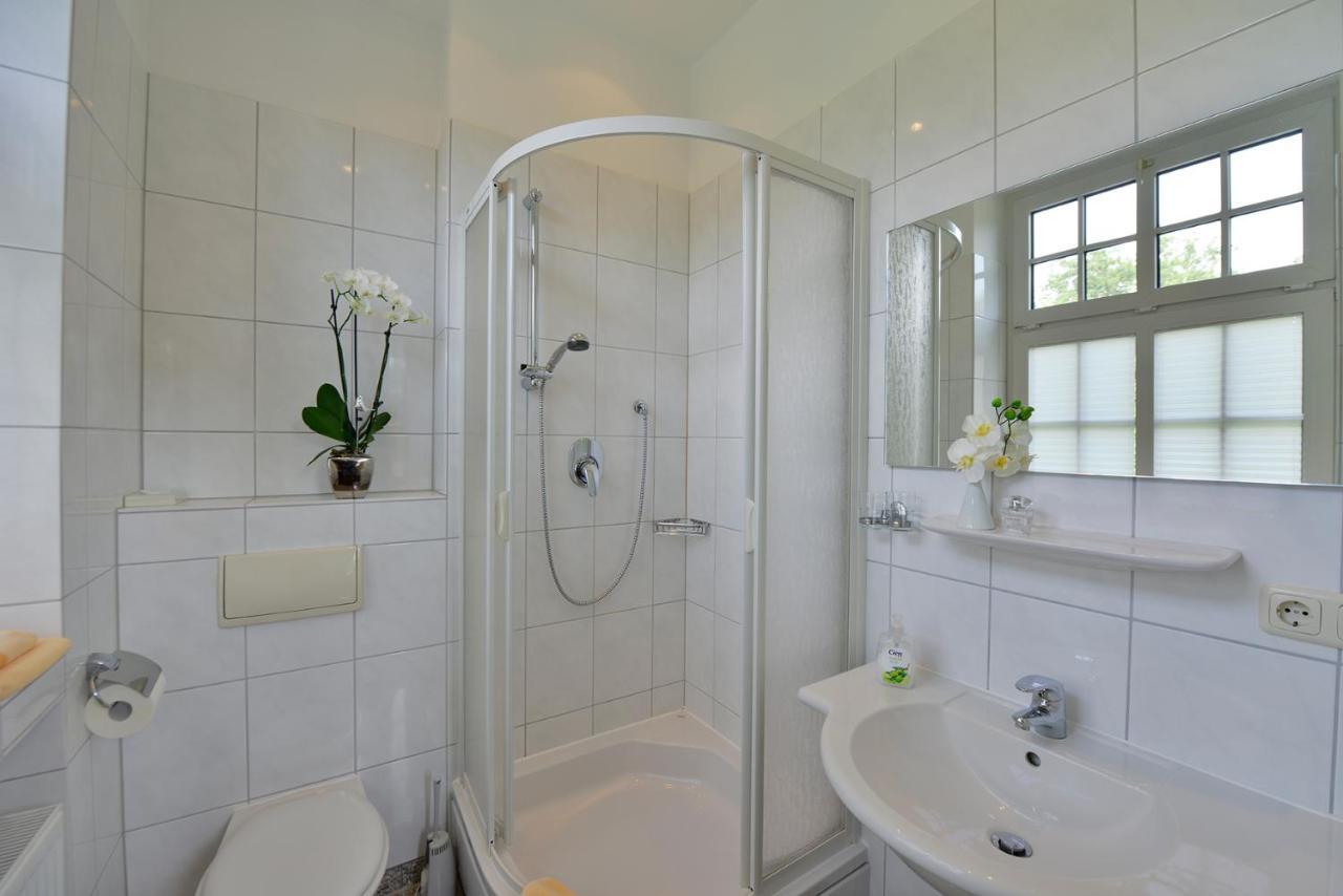 Bb Haus Neugebauer Garni Hotel Geisenheim Buitenkant foto