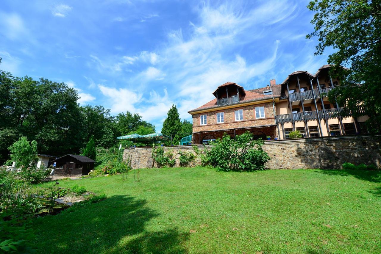 Bb Haus Neugebauer Garni Hotel Geisenheim Buitenkant foto