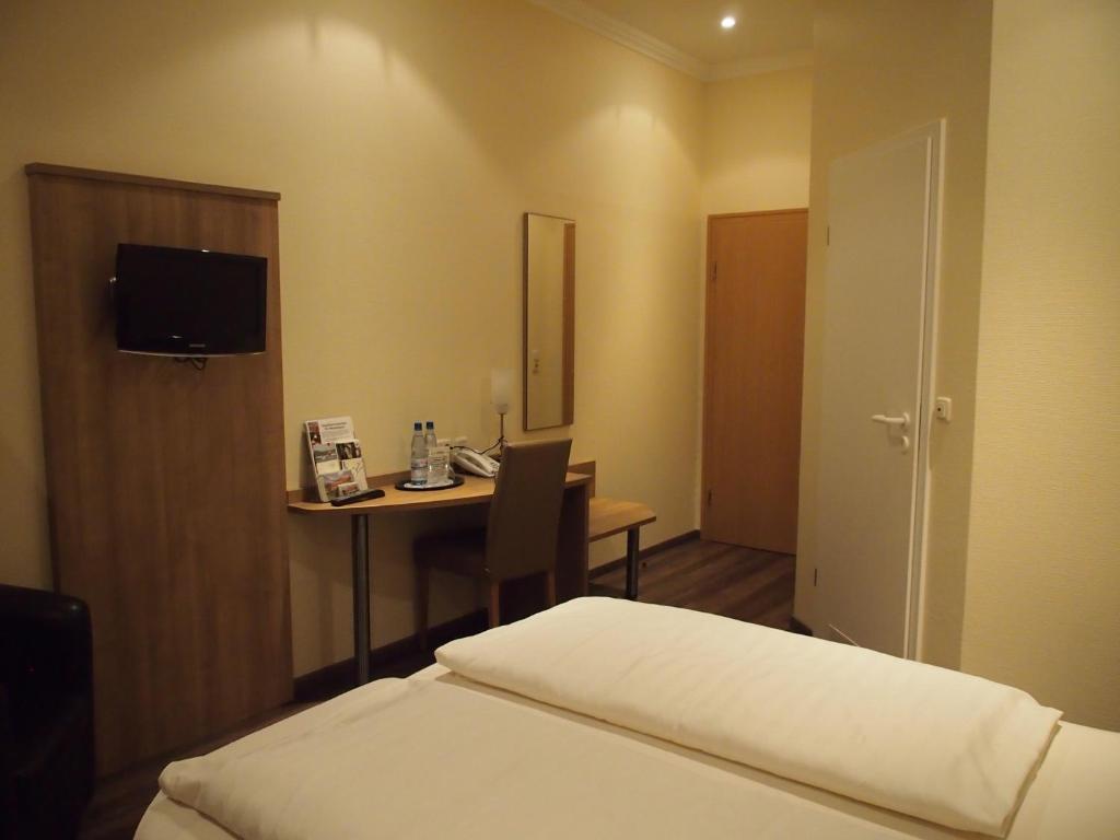 Bb Haus Neugebauer Garni Hotel Geisenheim Kamer foto